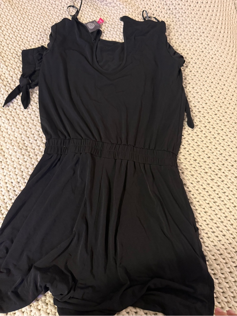 Vince Camuto Black Cold-Shoulder Elastic-Waist romper